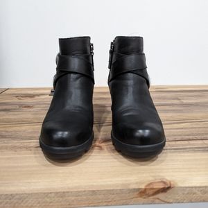 Sorel Joan of Arc II wedge boot